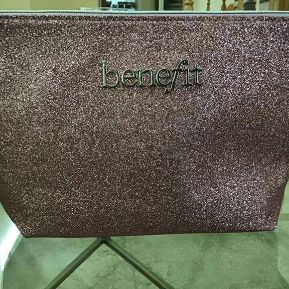 Benefit Cosmetics Makeup Bag — BRAND NEW - Picture 7 of 8